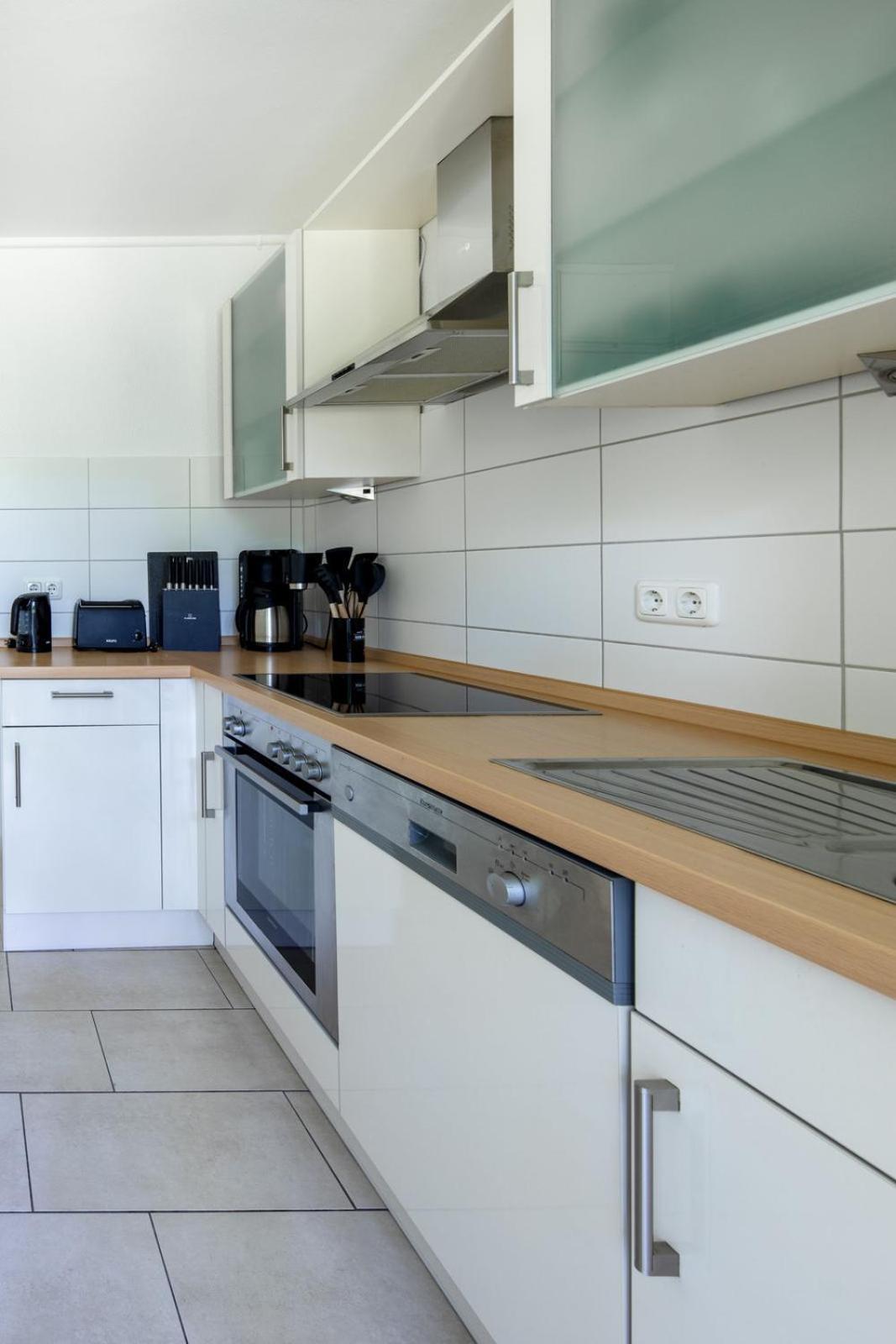 Ferienwohnung Liegeplatz วิลเฮล์มฮาเฟน ภายนอก รูปภาพ